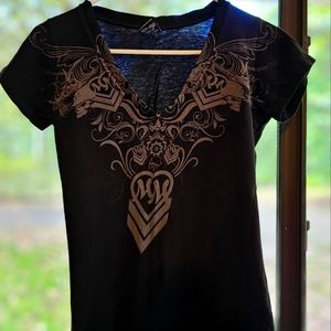 v-neck t-shirt